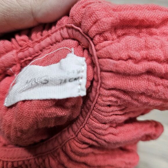 MNG Baby Girl Coral Romper 6-9 Months Ruffle Wood Buttons - Picture 5 of 6